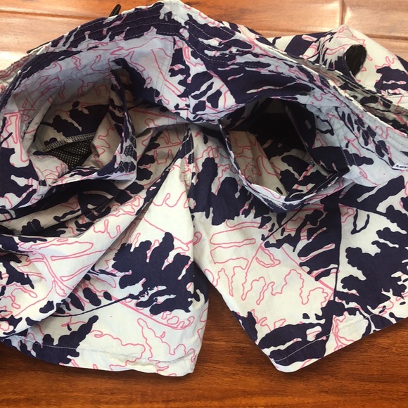 Levi’s Cotton Button Drawstring Velcro Shorts - Picture 2 of 14